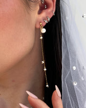 Load image into Gallery viewer, Annie Earrings