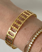 Load image into Gallery viewer, Zoe Bangle Gold
