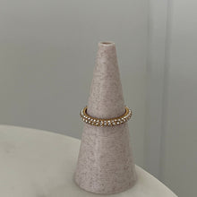 Load image into Gallery viewer, GLOWYBYCHLOE x VINX Demi Ring Green/Clear
