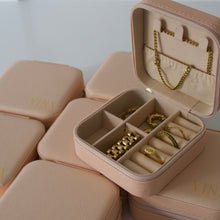 Load image into Gallery viewer, VINX Travel Jewellery Case
