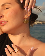 Load image into Gallery viewer, VINX x GLOWTBYCHLOE Siyam Earrings
