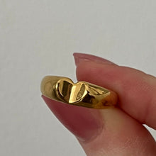 Load image into Gallery viewer, Heart of Gold ring
