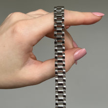 Load image into Gallery viewer, Link Chain Bracelet in Silver

